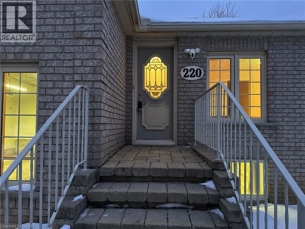 220 Regent Avenue, Port Dover, Ontario  N0A 1N0 - Photo 41 - 40804882