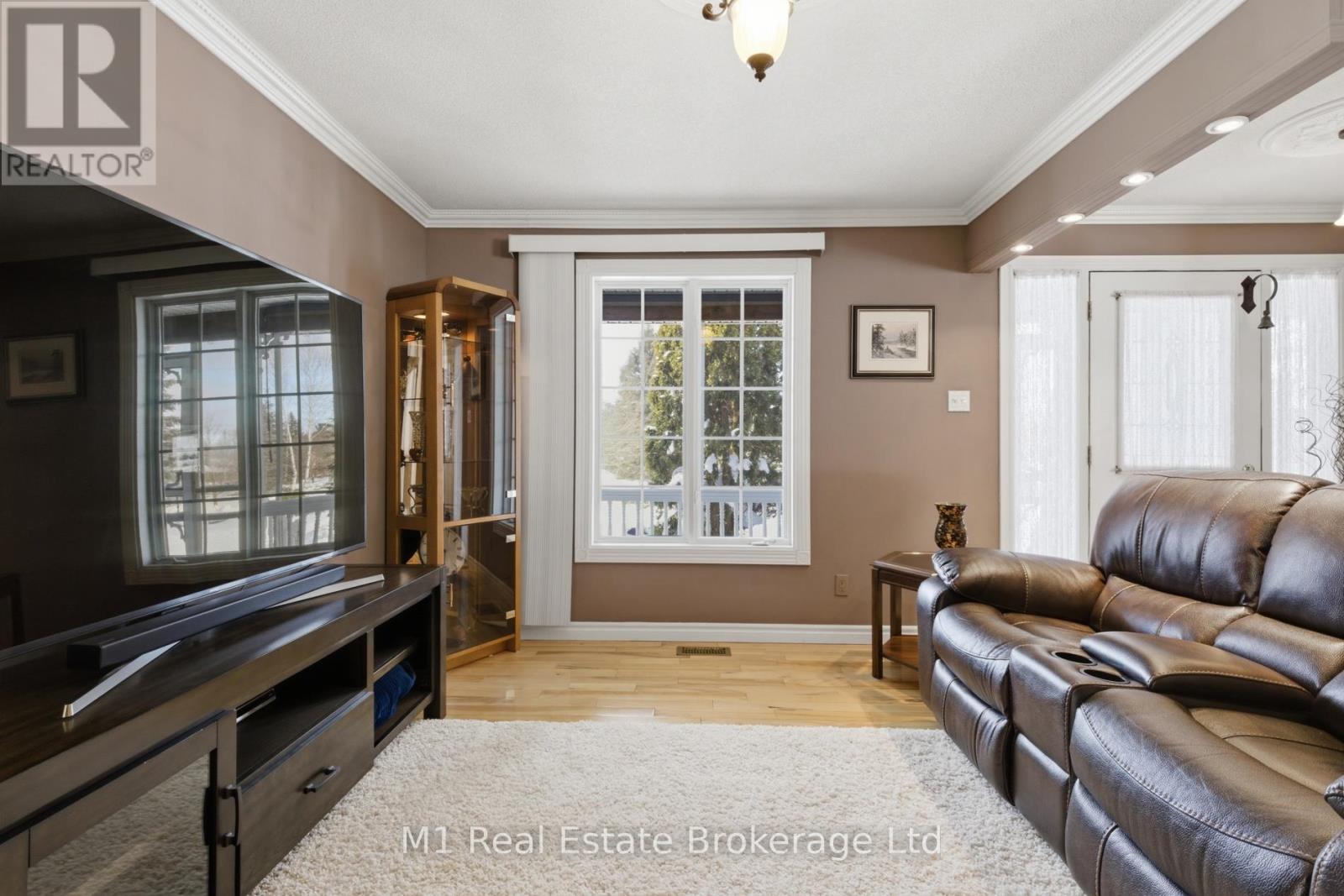 2 Joanne Crescent, Minto, Ontario  N0G 2L0 - Photo 10 - X12792202