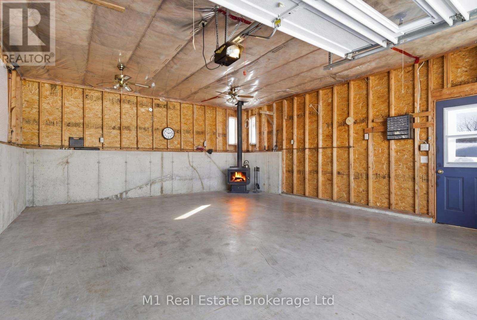 2 Joanne Crescent, Minto, Ontario  N0G 2L0 - Photo 38 - X12792202