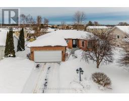 11 COPELAND STREET, Penetanguishene, Ontario