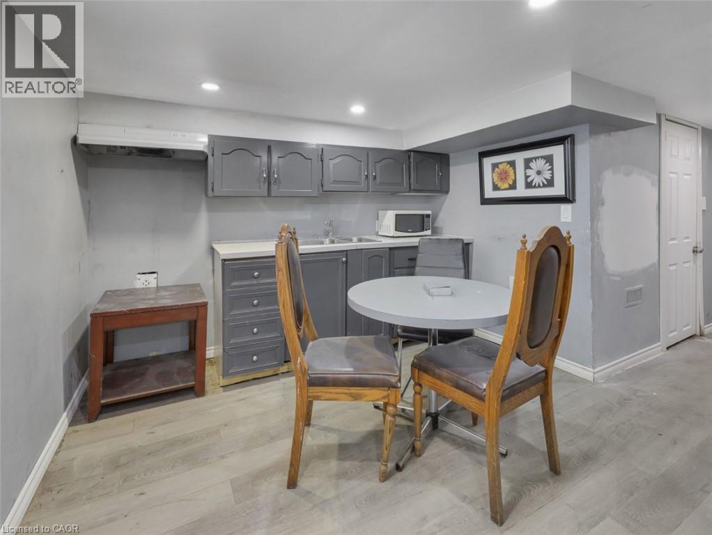 28 West 3rd Street, Hamilton, Ontario  L9C 3L7 - Photo 13 - 40805167