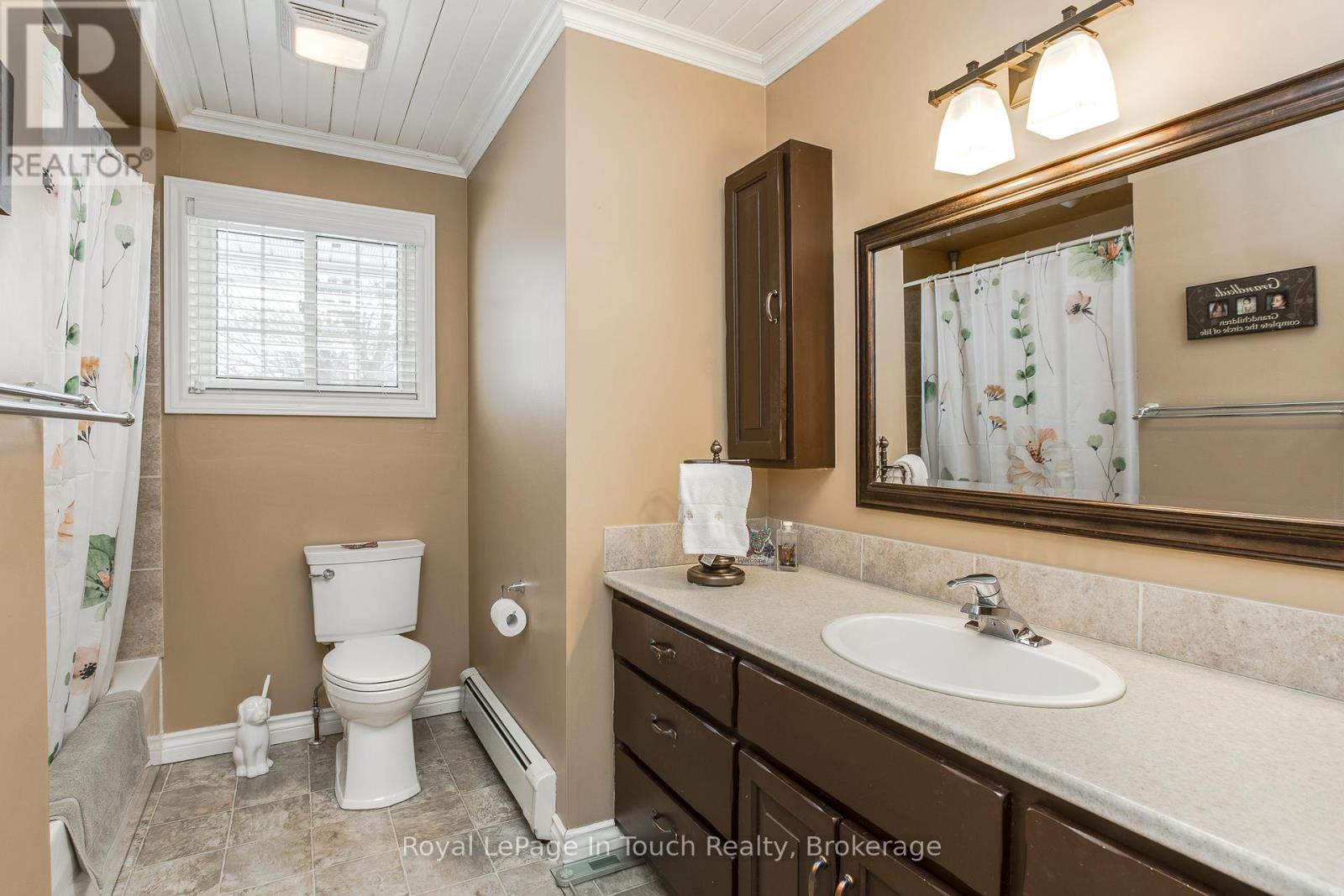 19 Maplegate Road, Tiny, Ontario  L0L 2T0 - Photo 19 - S12792752