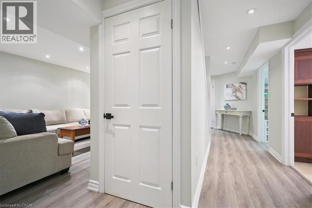 95 Ryans Way, Waterdown, Ontario  L8B 0P3 - Photo 29 - 40804401