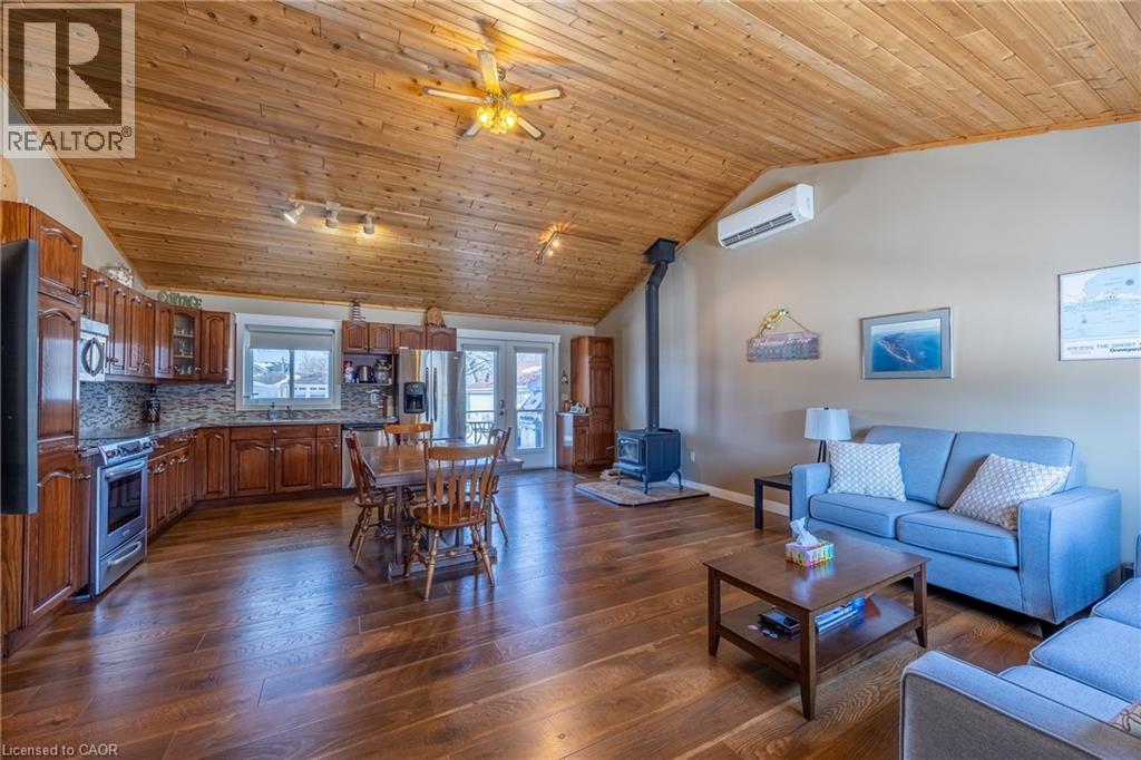 8 Pickerel Road, Long Point, Ontario  N0E 1M0 - Photo 9 - 40805551