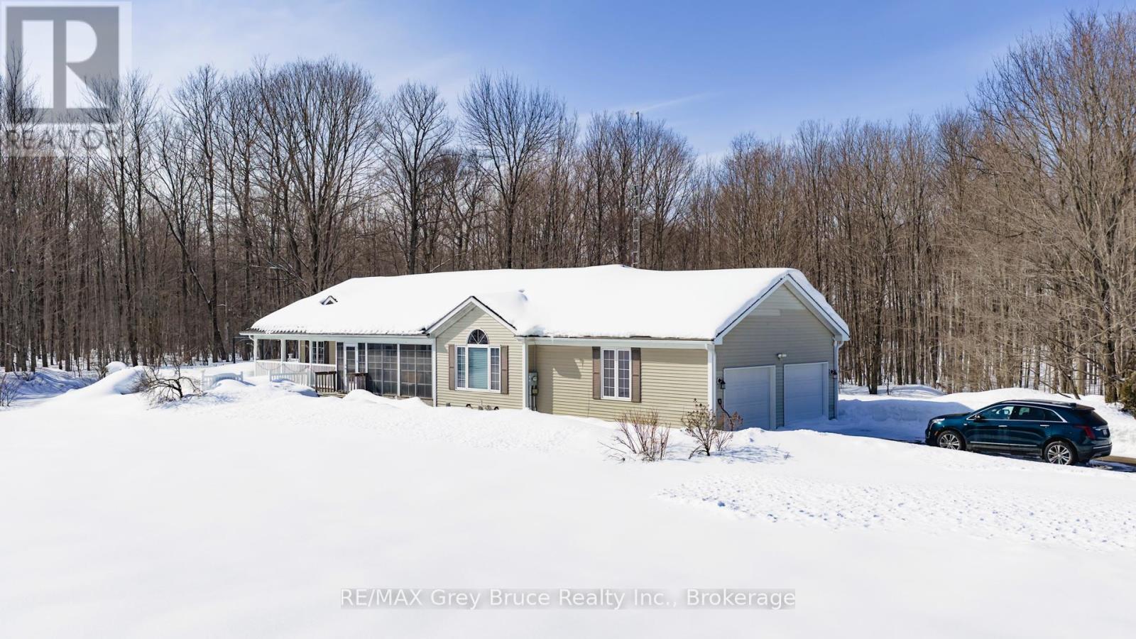 720291 20 SIDE ROAD, Chatsworth, Ontario