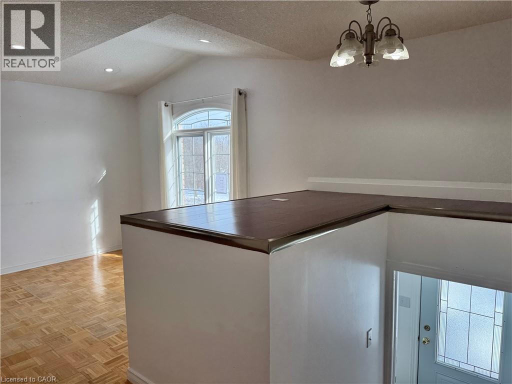 167 Forest Road, Brantford, Ontario  N3S 7L5 - Photo 4 - 40799628