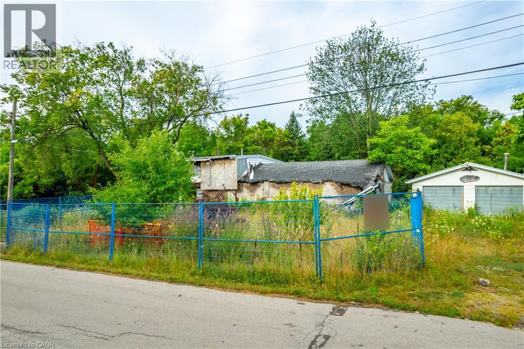 74 Best Avenue, Dundas, Ontario  L9H 5W1 - Photo 3 - 40805547