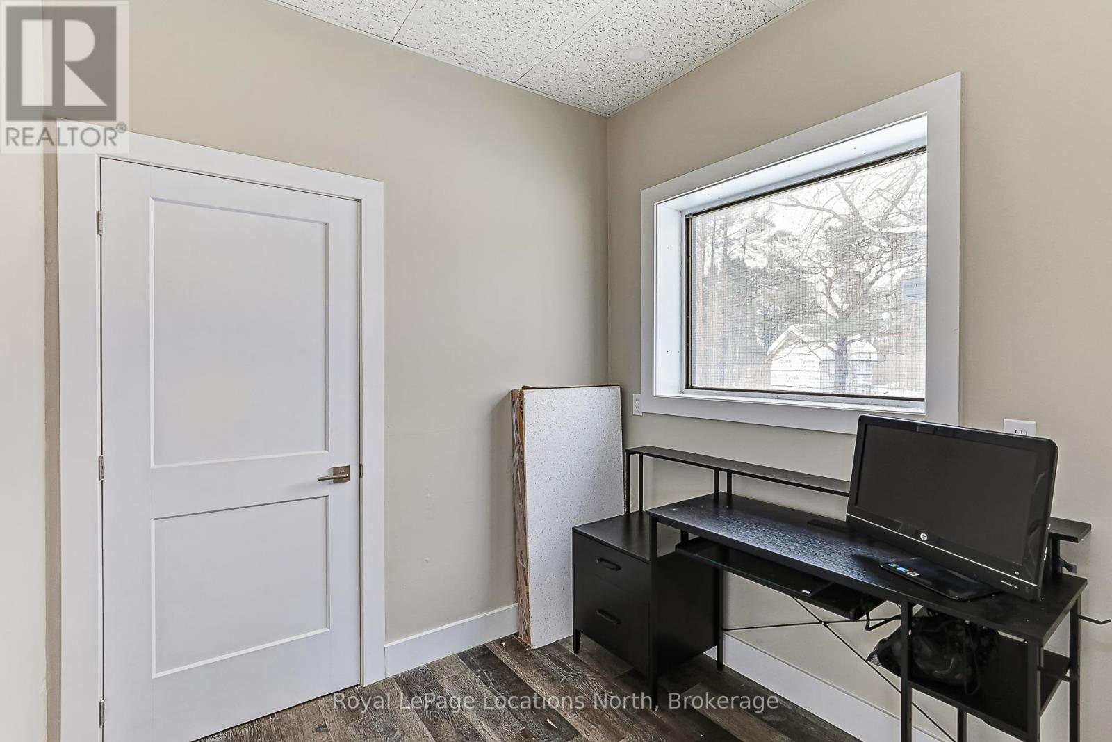 5206 9 County Road, Clearview, Ontario  L0M 1N0 - Photo 8 - S12793860