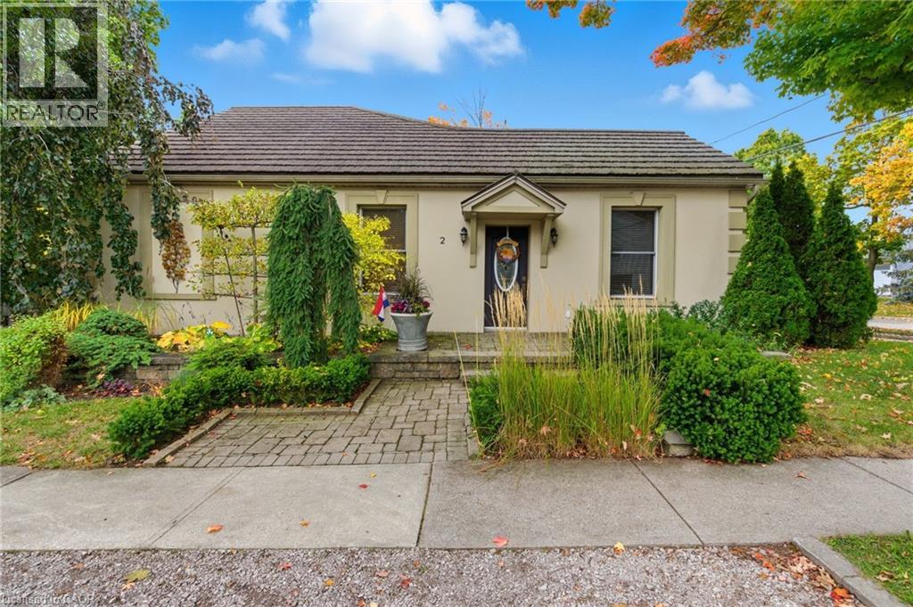 2 UNION Street, Waterdown, Ontario