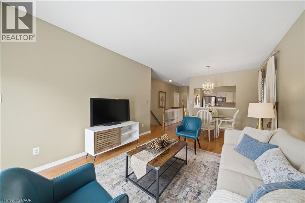 46 Manitoulin Trail, Hamilton, Ontario  L9B 2X8 - Photo 19 - 40805507