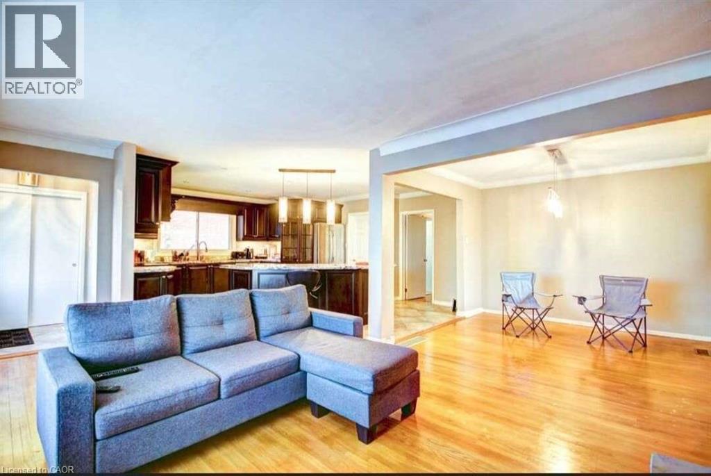 138 Rifle Range Road, Hamilton, Ontario  L8S 3B6 - Photo 2 - 40805775