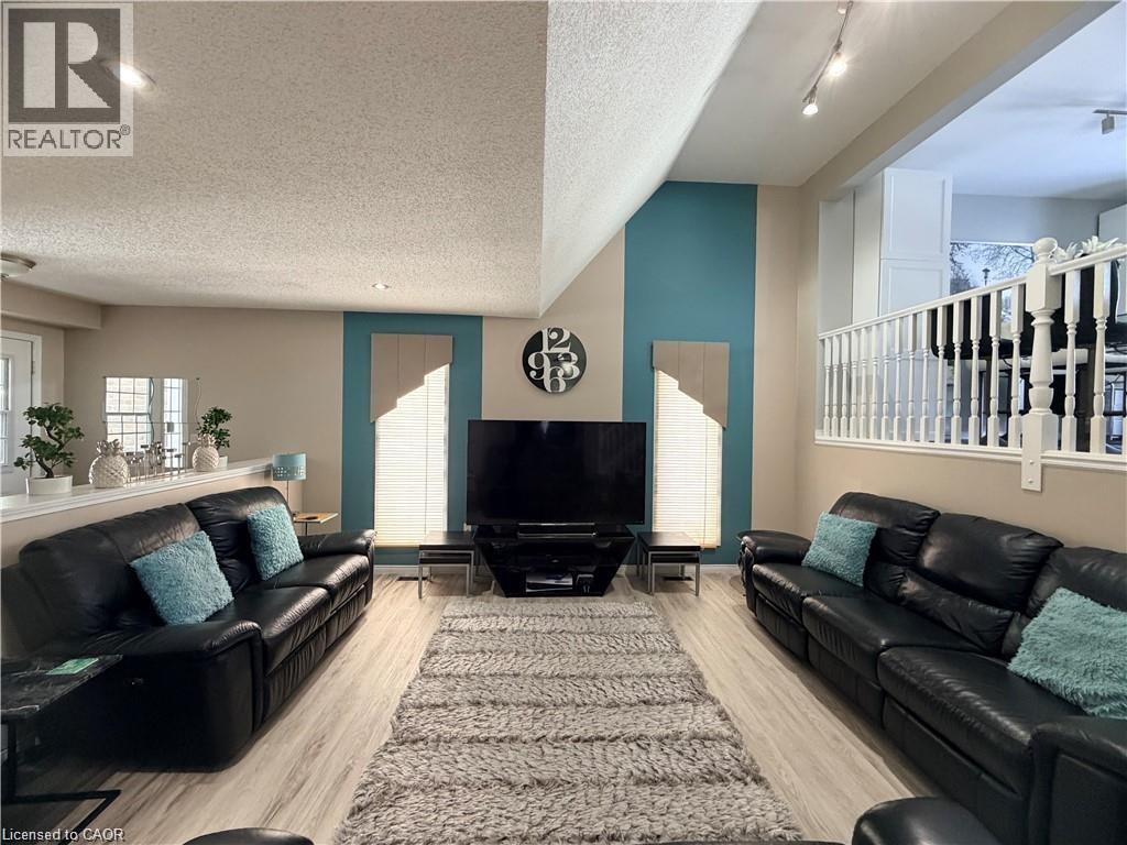 15 Gees Way, Cambridge, Ontario  N3C 4M5 - Photo 3 - 40805452