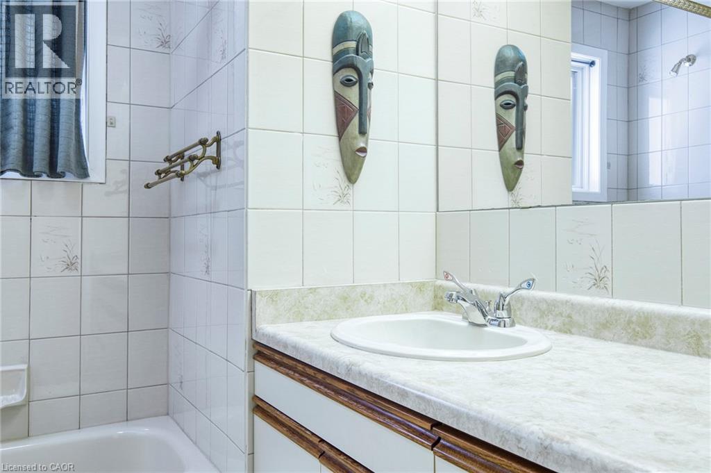 30 Williams Street, New Hamburg, Ontario  N3A 2C4 - Photo 10 - 40805110