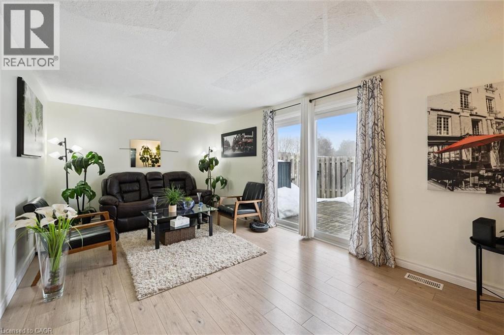 120 Country Club Drive Unit# 9, Guelph, Ontario  N1E 3K7 - Photo 7 - 40805882