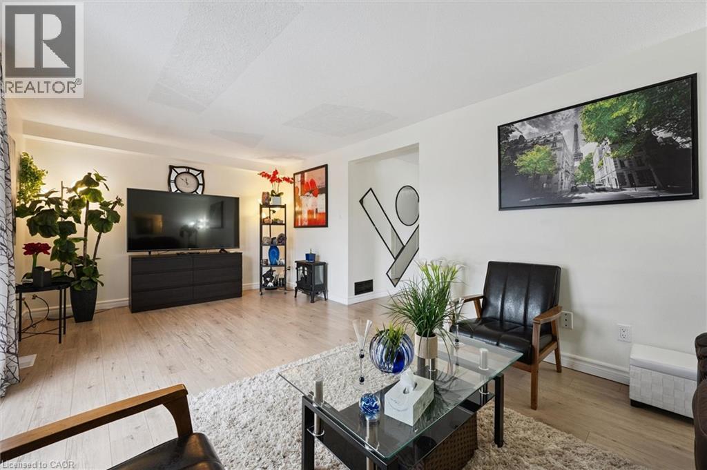 120 Country Club Drive Unit# 9, Guelph, Ontario  N1E 3K7 - Photo 9 - 40805882