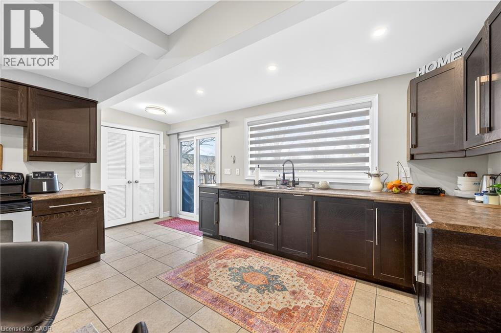 9 Bayside Avenue, Hamilton, Ontario  L8H 7B3 - Photo 10 - 40805910