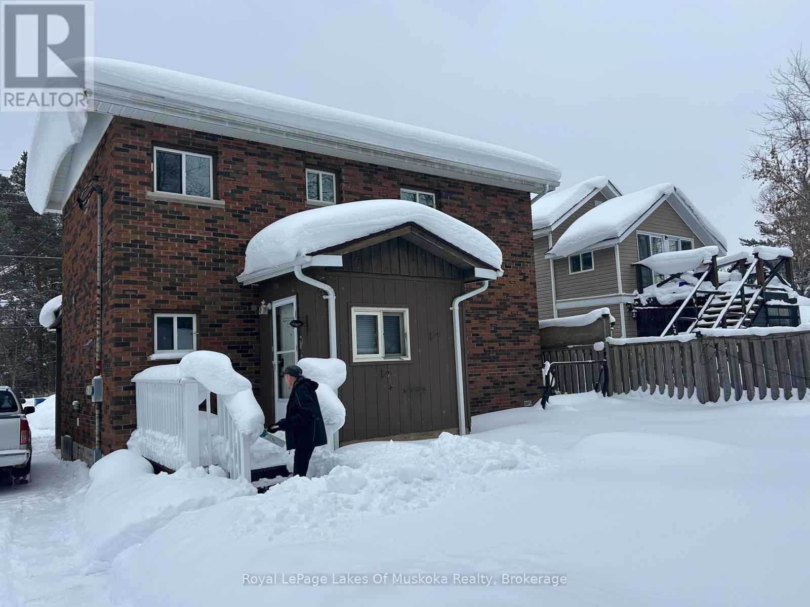 190 Ecclestone Drive, Bracebridge, Ontario  P1L 1E5 - Photo 10 - X12797404