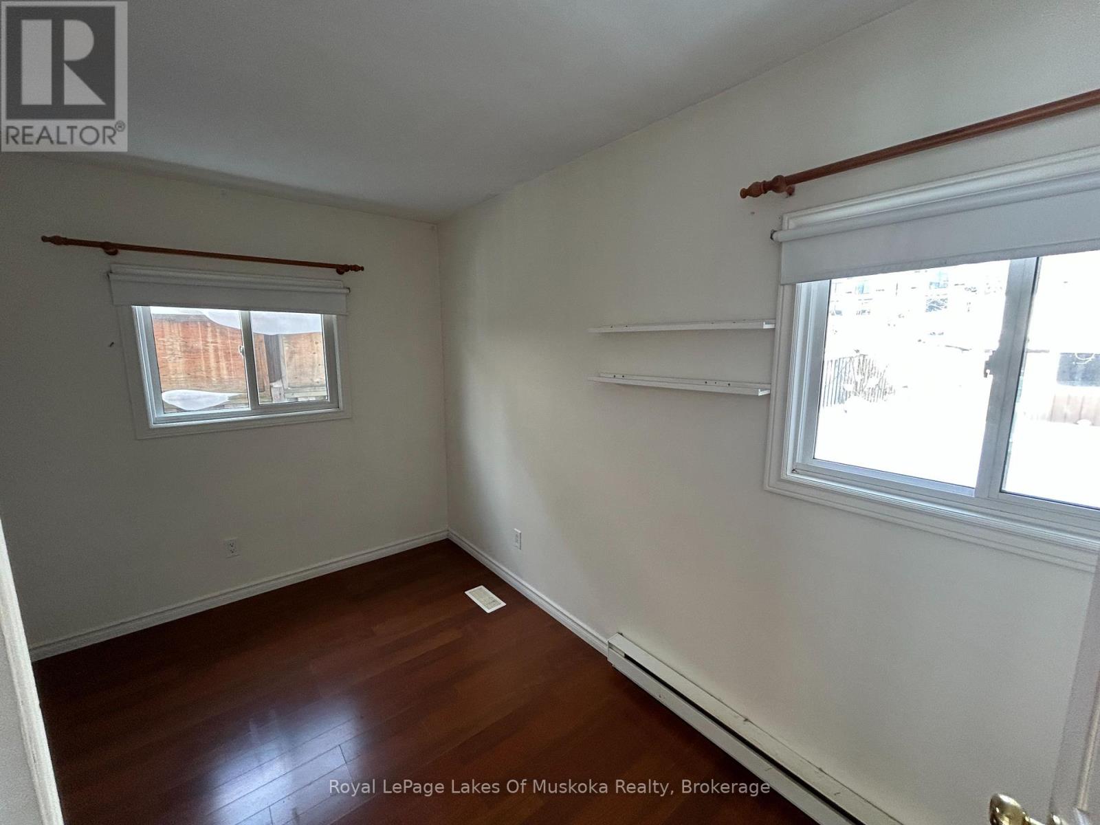 190 Ecclestone Drive, Bracebridge, Ontario  P1L 1E5 - Photo 7 - X12797404