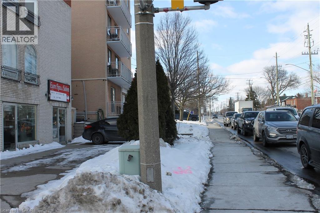 2328 King Street E, Hamilton, Ontario  L8K 1X4 - Photo 13 - 40806022