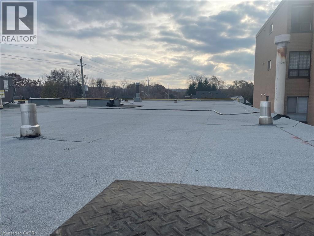 2328 King Street E, Hamilton, Ontario  L8K 1X4 - Photo 38 - 40806022