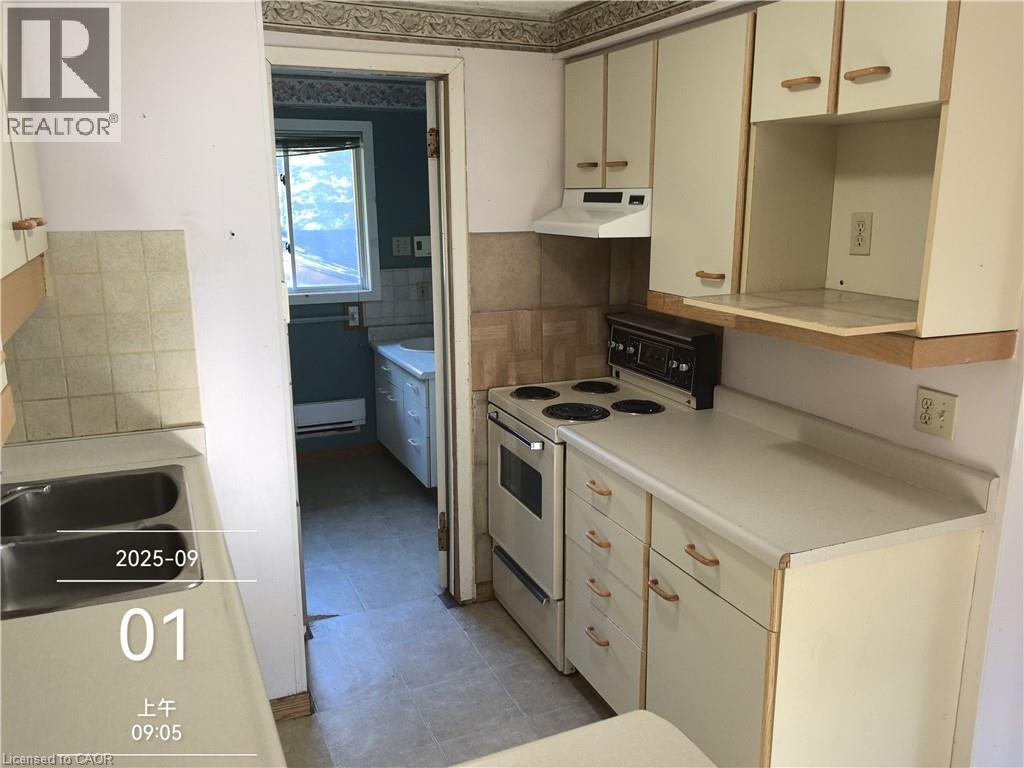 134 Greenbrier Drive, Waterloo, Ontario  N2L 4B5 - Photo 13 - 40806074