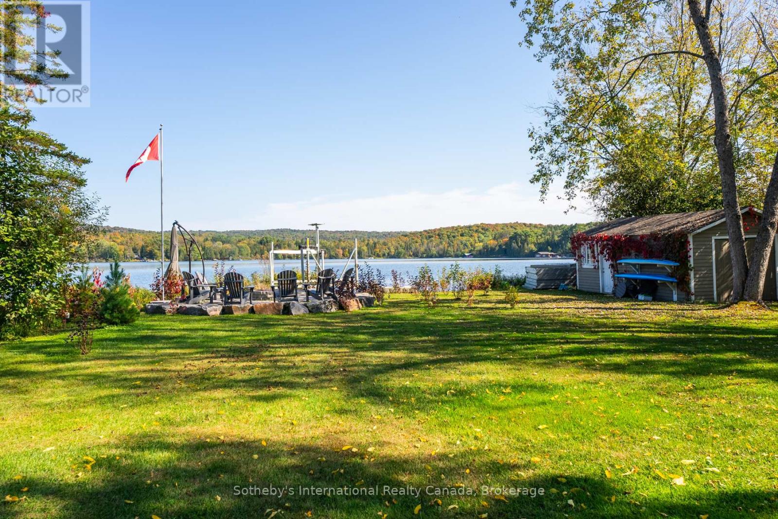1111 Maplehurst Drive, Lake Of Bays, Ontario  P1H 2J6 - Photo 6 - X12799712