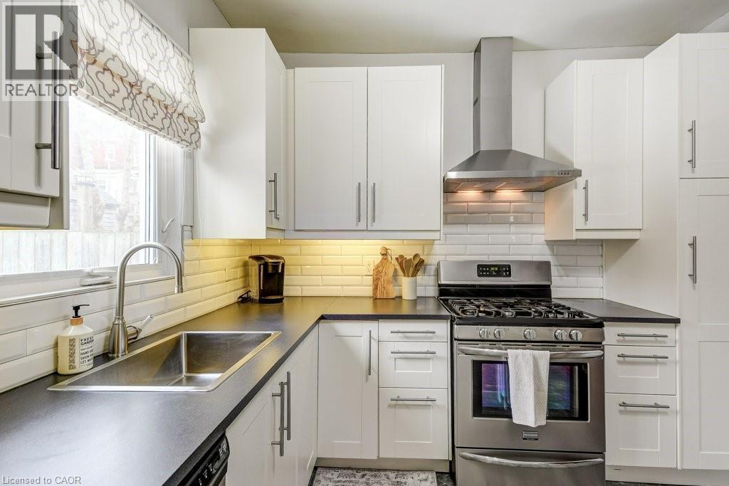 14 Baker Street, Hamilton, Ontario  L8R 1V3 - Photo 2 - 40800323