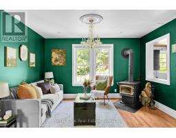 9 KING STREET, Bracebridge, Ontario