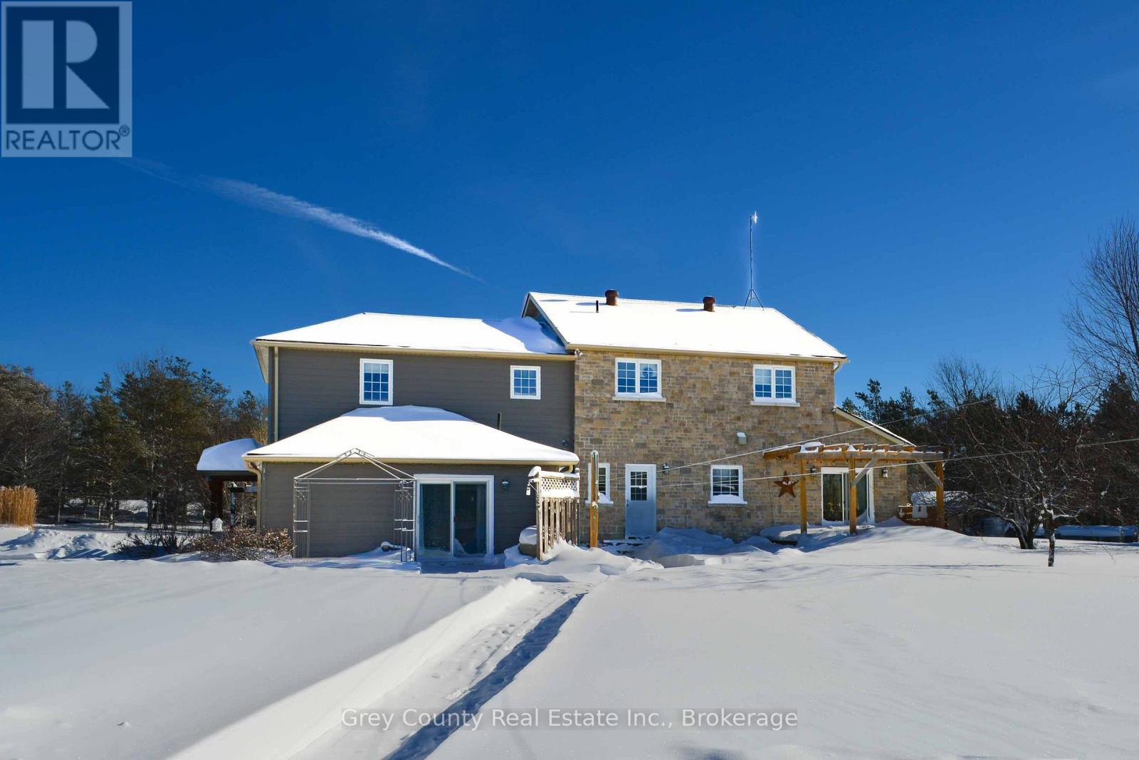135260 9th Line, Grey Highlands, Ontario  N0C 1H0 - Photo 6 - X12802672