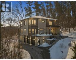 111 GRAND RIDGE Drive, Cambridge, Ontario