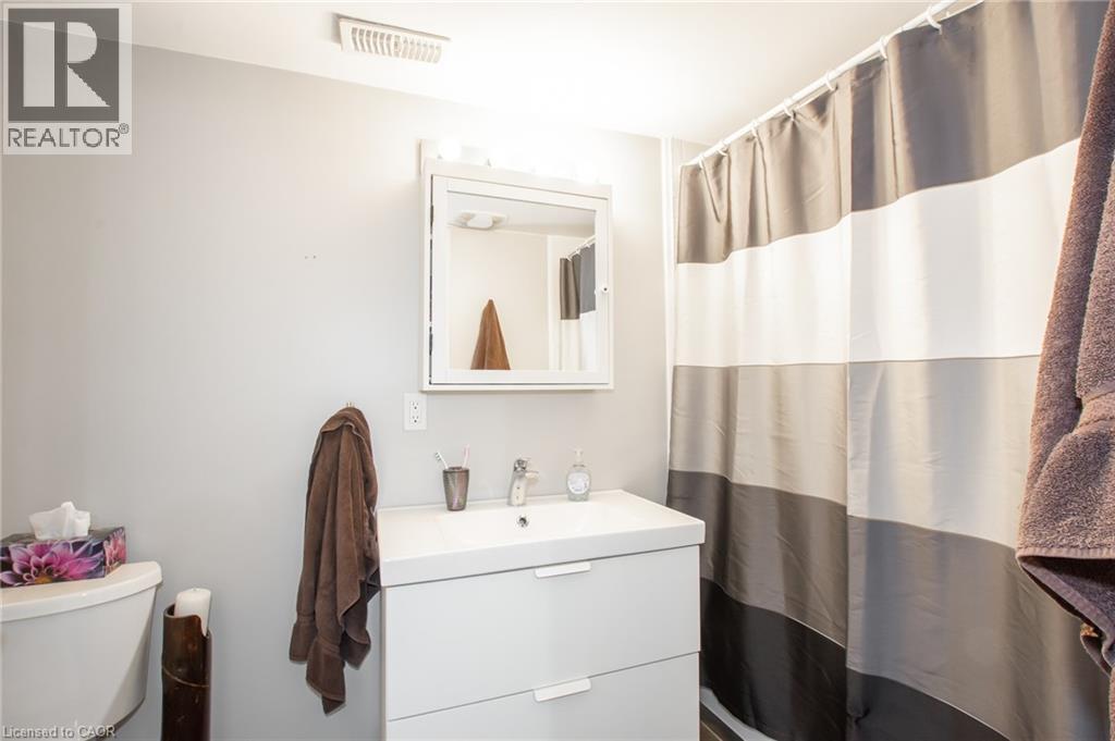 4 Hudson Drive, St. Catharines, Ontario  L2M 2J3 - Photo 21 - 40806133