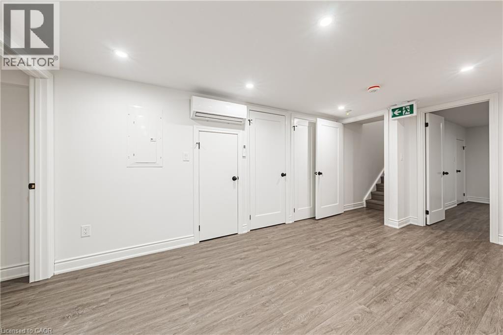 1127 Main Street E, Hamilton, Ontario  L8M 1P2 - Photo 17 - 40806489