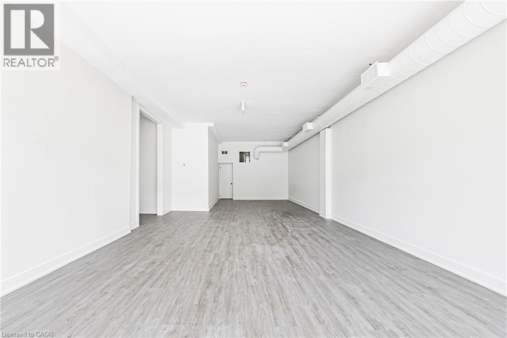 1127 Main Street E, Hamilton, Ontario  L8M 1P2 - Photo 3 - 40806489