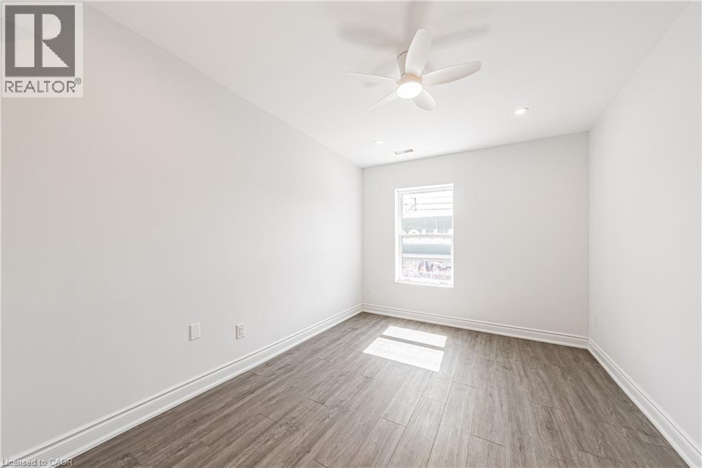 1127 Main Street E, Hamilton, Ontario  L8M 1P2 - Photo 35 - 40806489