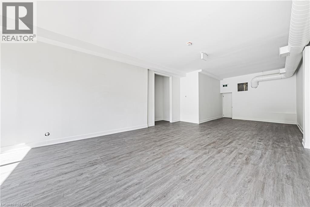 1127 Main Street E, Hamilton, Ontario  L8M 1P2 - Photo 4 - 40806489