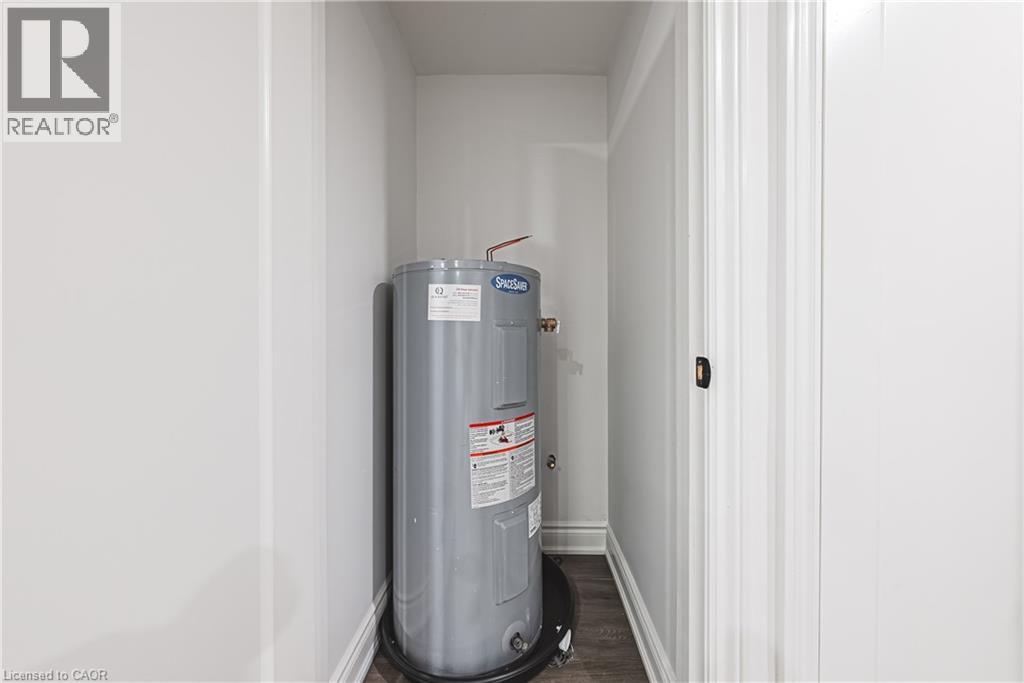 1127 Main Street E, Hamilton, Ontario  L8M 1P2 - Photo 41 - 40806489