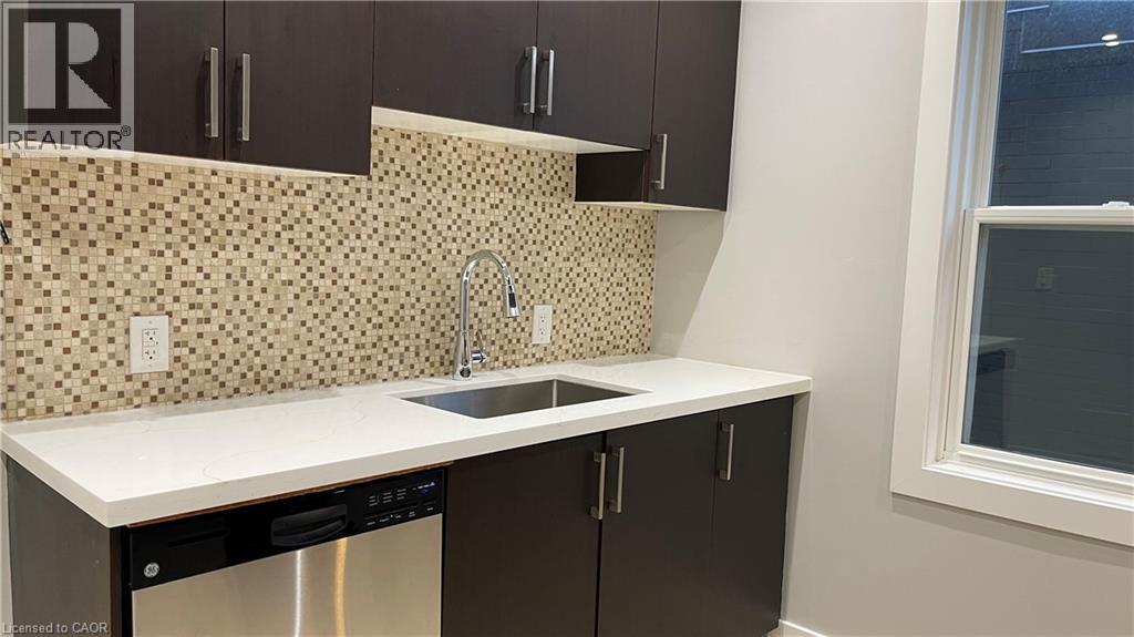 1544 KING Street E Unit# 301, Hamilton, Ontario