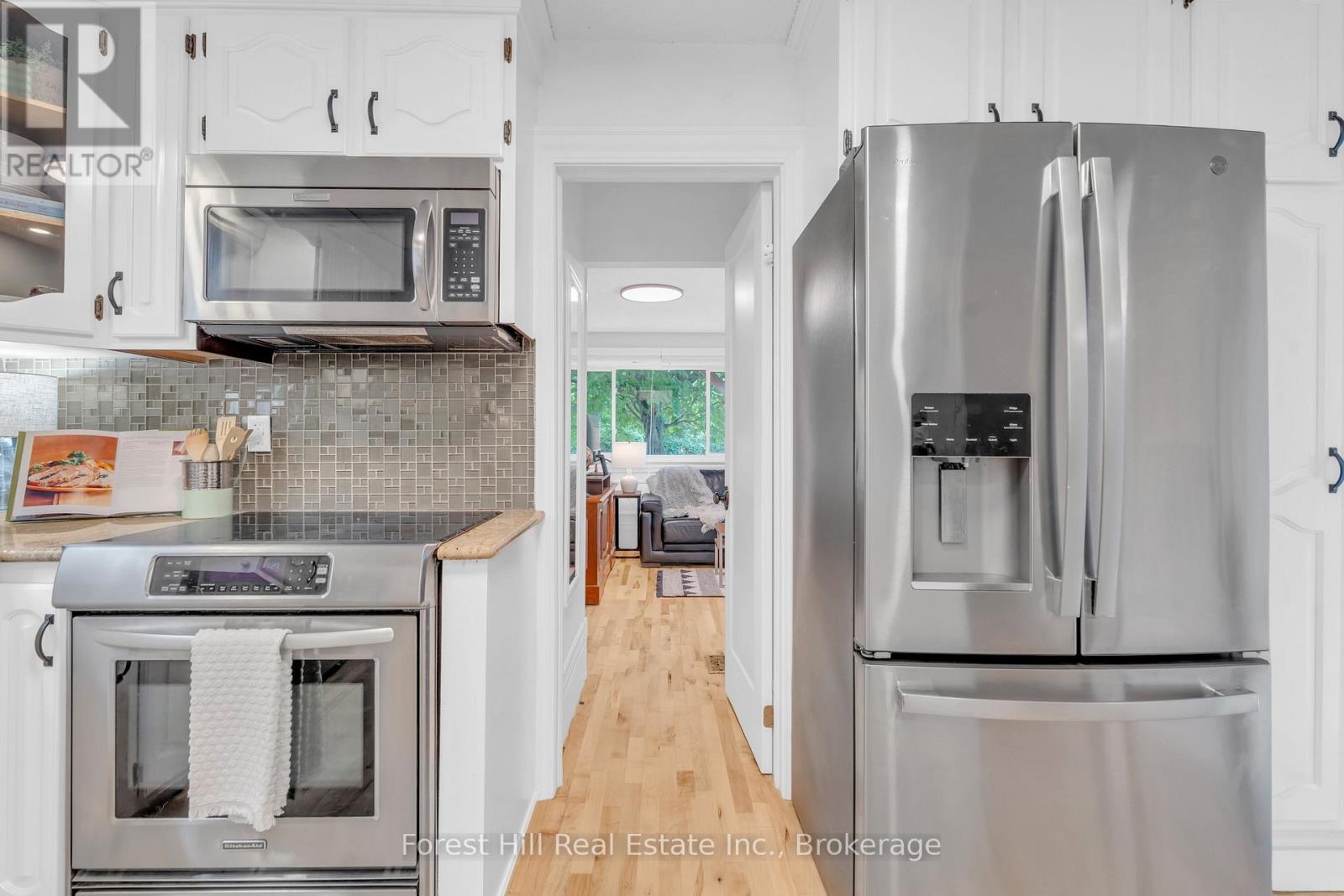 161 Herbert Street, Waterloo, Ontario  N2J 1T3 - Photo 12 - X12810892