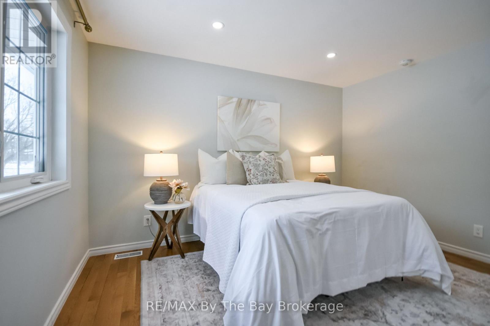 111 Balm Beach Road E, Tiny, Ontario  L0L 2J0 - Photo 26 - S12814180