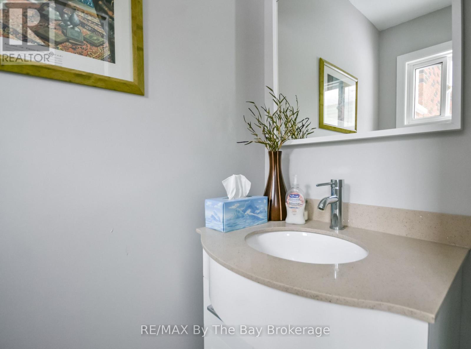 111 Balm Beach Road E, Tiny, Ontario  L0L 2J0 - Photo 34 - S12814180