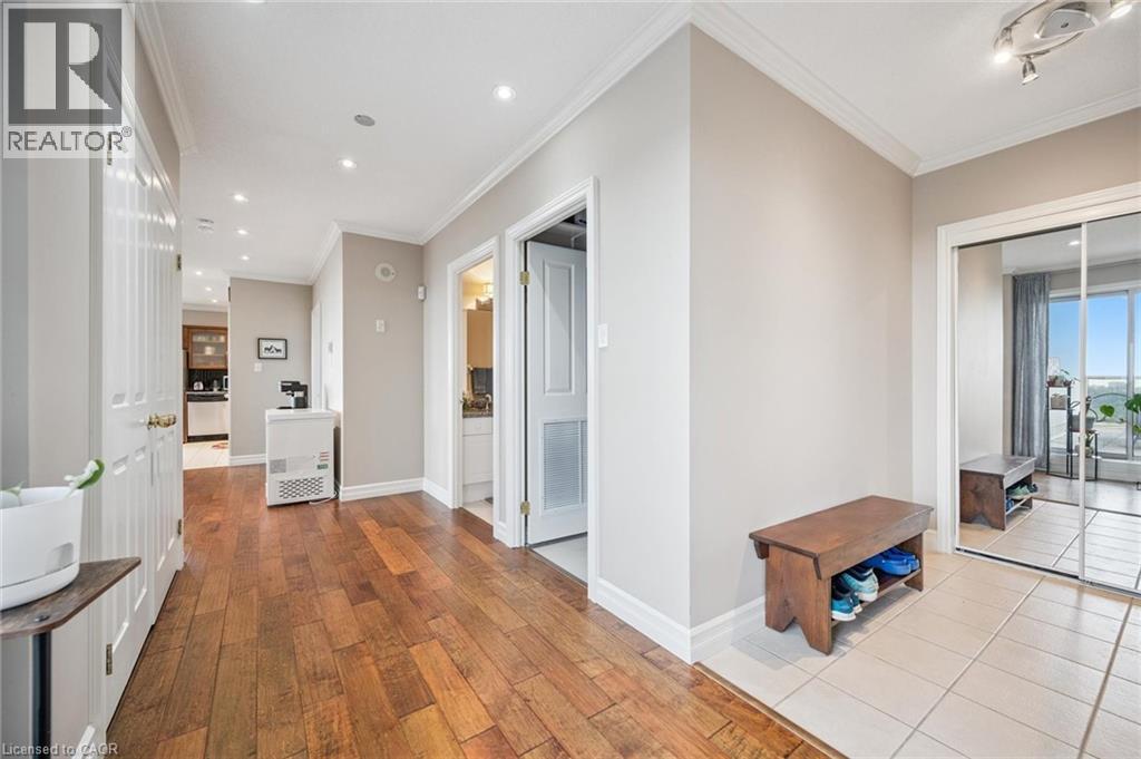 255 Keats Way Unit# 1303, Waterloo, Ontario  N2L 6N6 - Photo 3 - 40807167