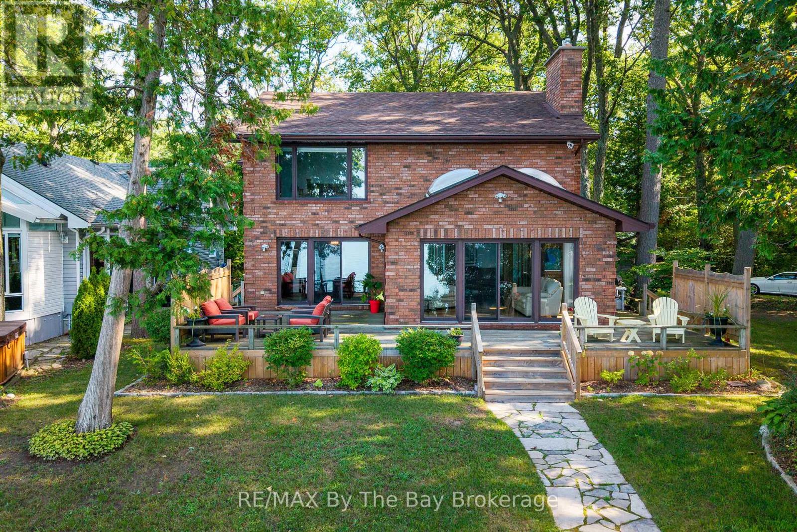 38 Willow Drive, Tiny, Ontario  L0L 1P1 - Photo 10 - S12815970