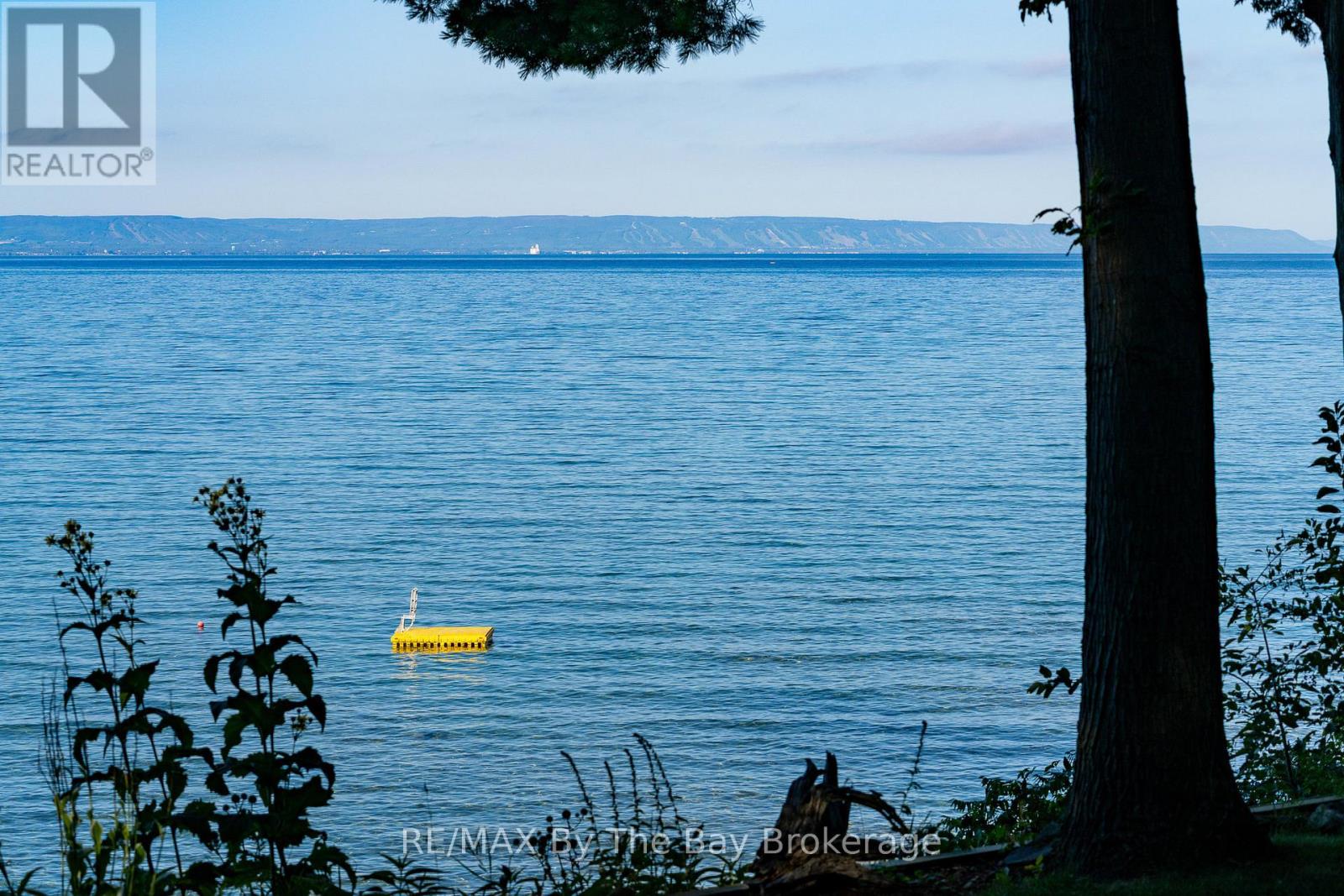 38 Willow Drive, Tiny, Ontario  L0L 1P1 - Photo 4 - S12815970