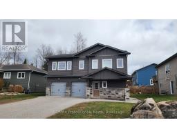 33 GOODWIN DRIVE, Huntsville, Ontario