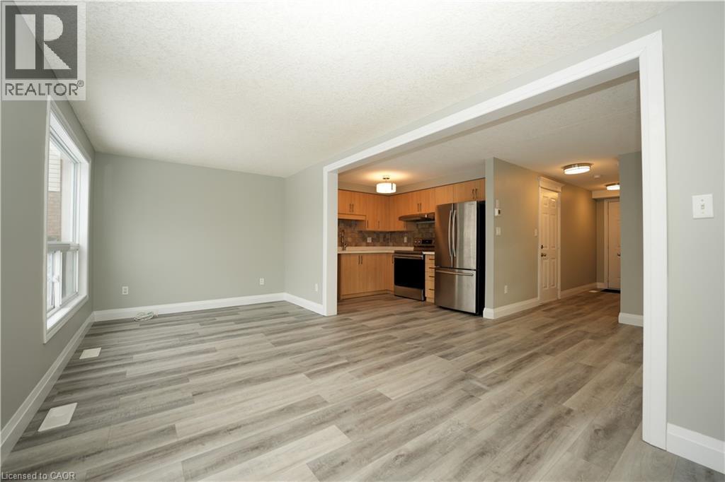 11 Lemonbalm Street, Kitchener, Ontario  N2E 3V9 - Photo 9 - 40806707