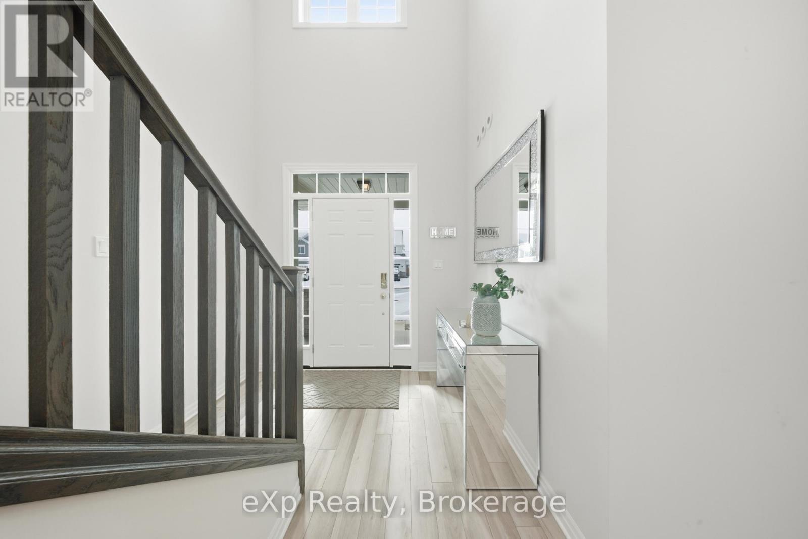 89 Acorn Trail, St. Thomas, Ontario  N5R 0L8 - Photo 5 - X12818732