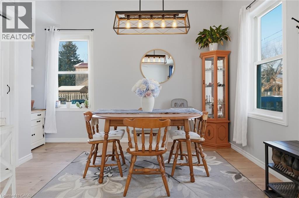 18 Capner Street, St. Catharines, Ontario  L2P 2K3 - Photo 4 - 40807055