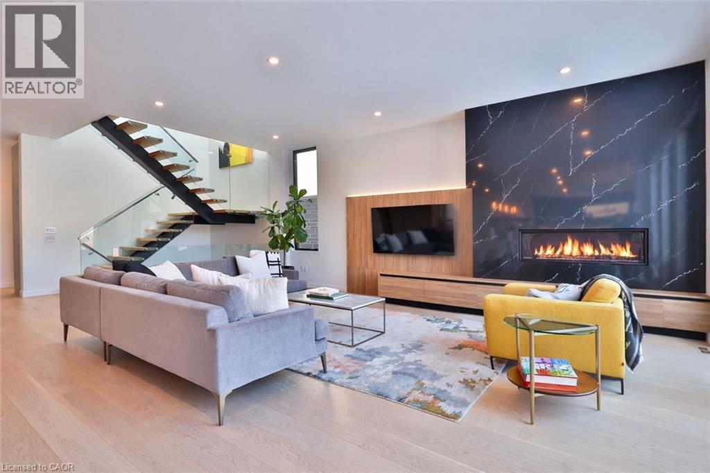 70 Upper Mount Albion Road, Hamilton, Ontario  L8J 2S1 - Photo 7 - 40806591