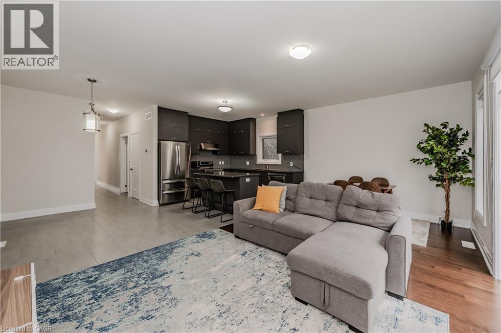 119 Monarch Woods Drive, Kitchener, Ontario  N2P 0K2 - Photo 11 - 40807826