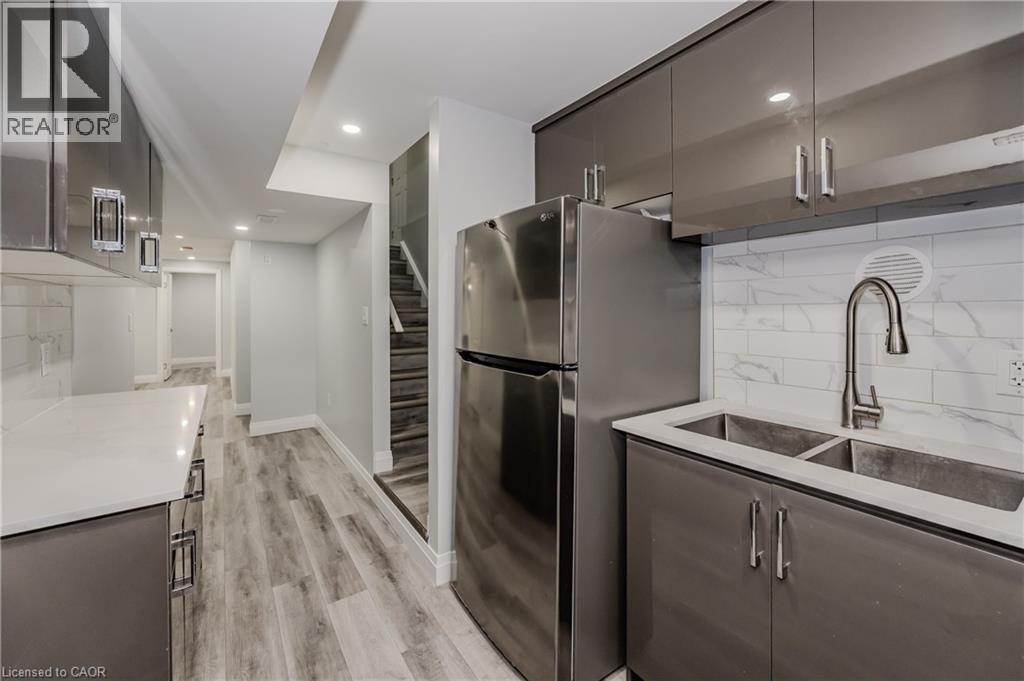 119 Monarch Woods Drive, Kitchener, Ontario  N2P 0K2 - Photo 34 - 40807826